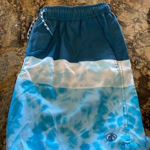 Men’s swim trunks